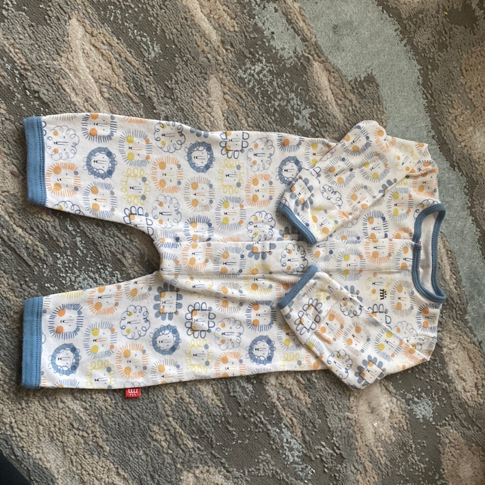 Magnetic Me Lion Modal Coverall Onesie 0-3 Months 8-12 lbs.